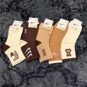 Nike Men's Assorted Socks - Cream, Brown, Tan Pack of 5